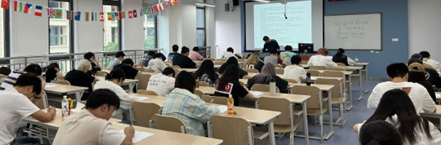 医药和护理国际本科2+2留学项目